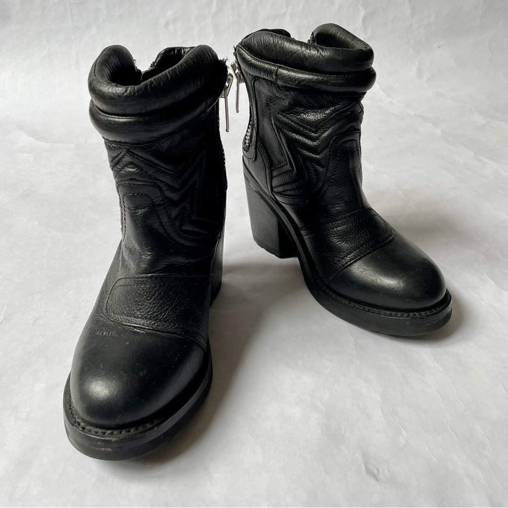 ASH - Picture 2 of 12